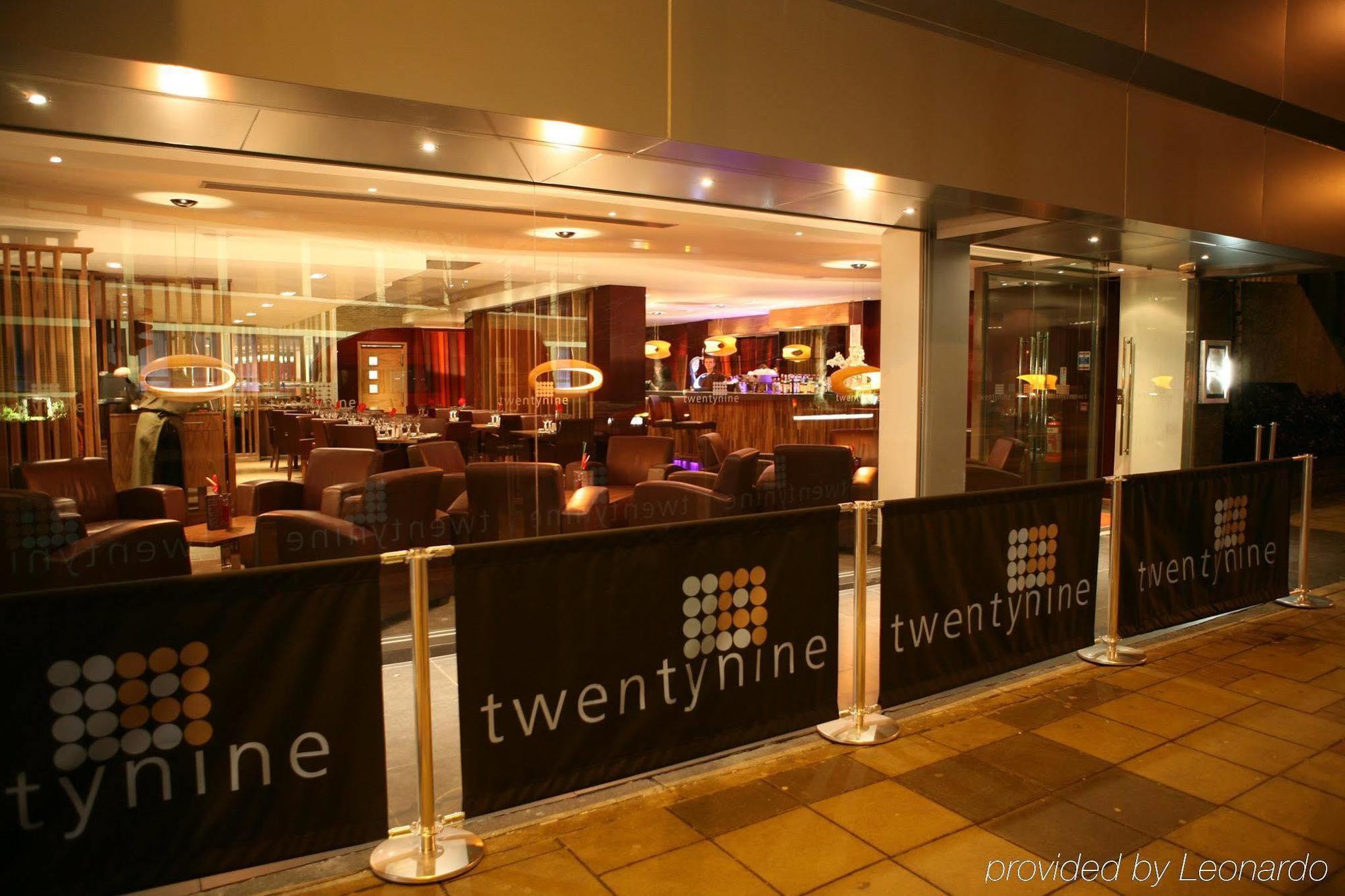 The Continental Hotel, Heathrow 4* Hounslow