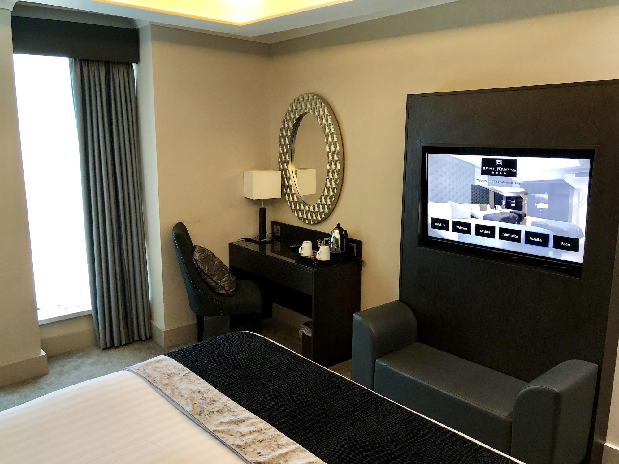 The Continental Hotel, Heathrow Hotel 4*