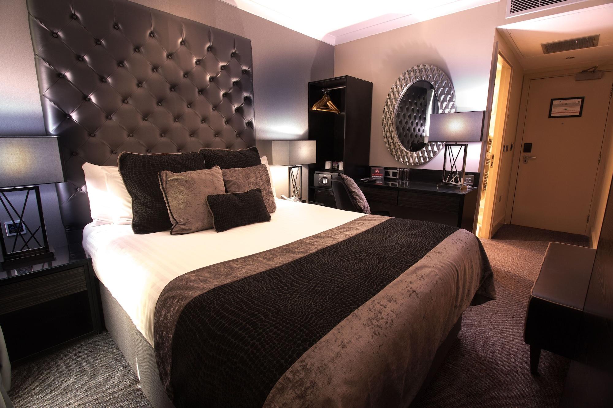 The Continental Hotel, Heathrow 4* Hounslow