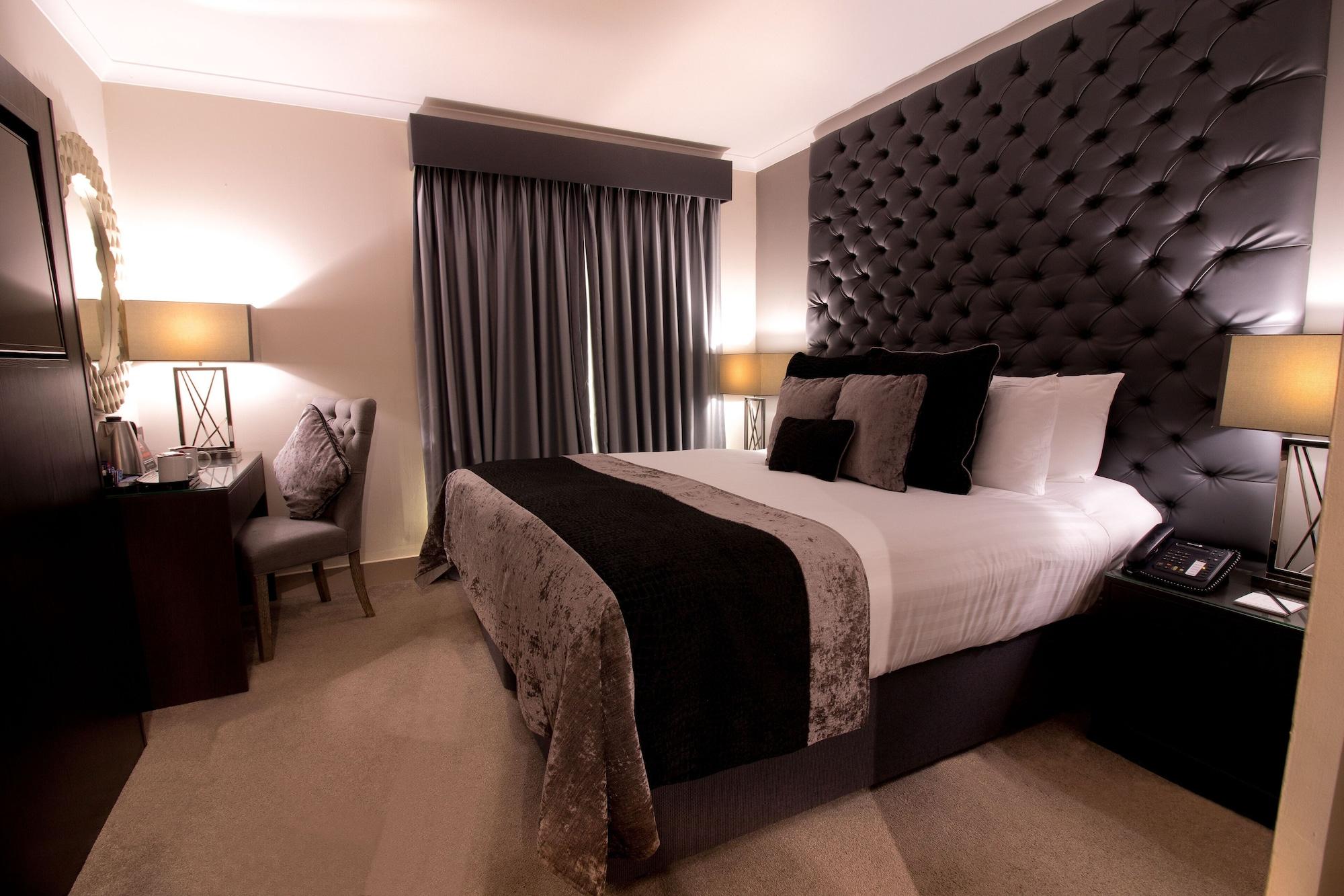 The Continental Hotel, Heathrow 4*