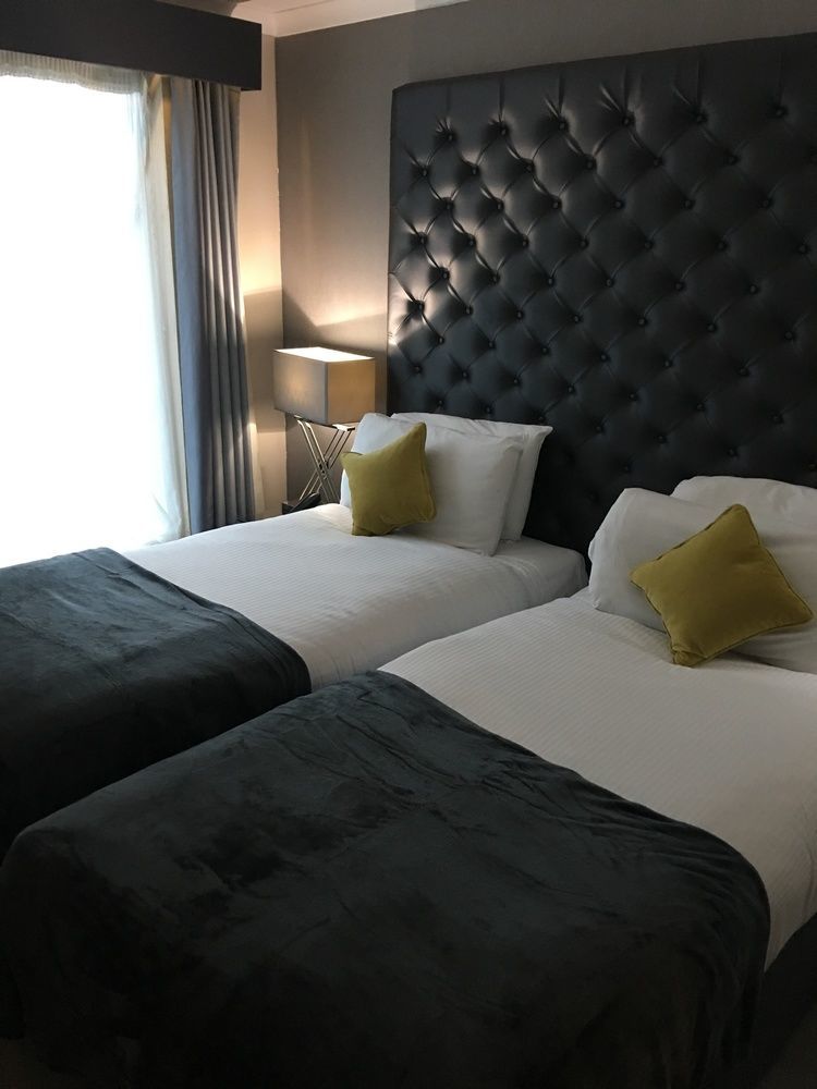 The Continental Hotel, Heathrow Hotel
