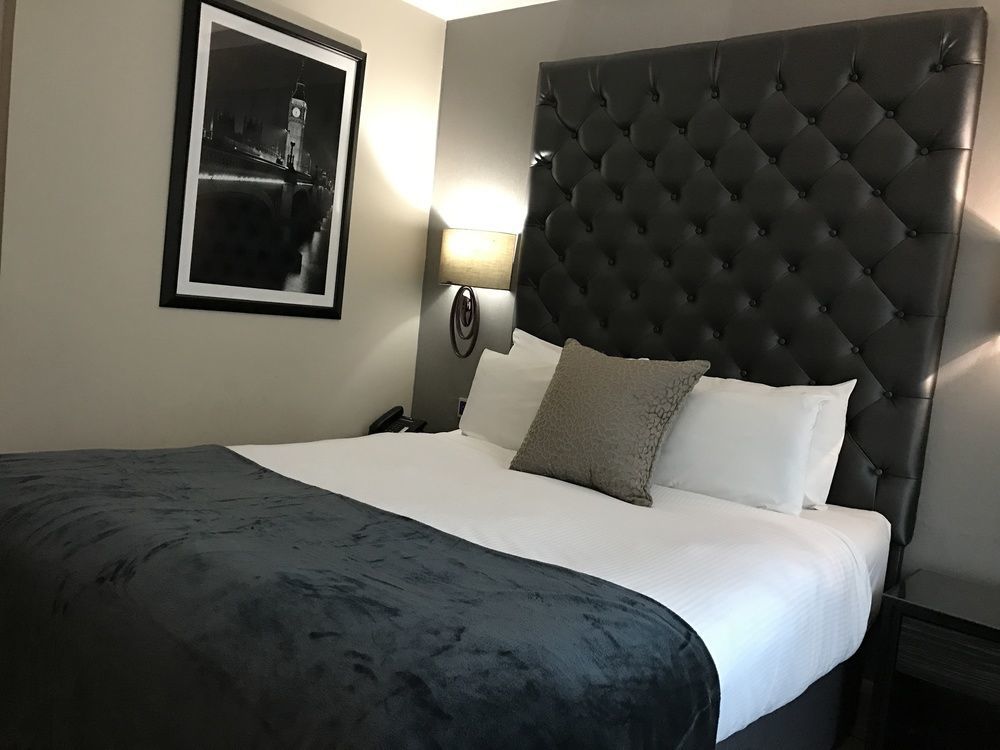 The Continental Hotel, Heathrow Hotel 4*